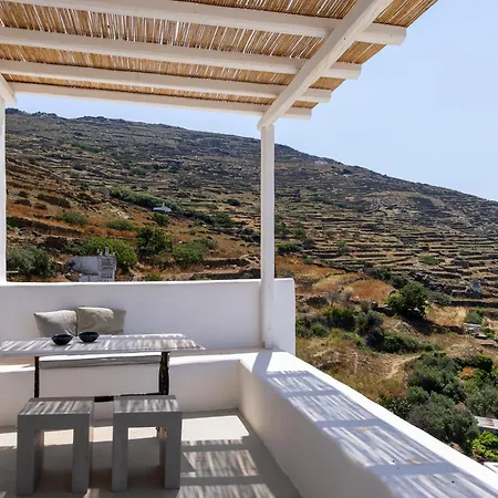 Sterni House In ιsternia Tinos Istérnia